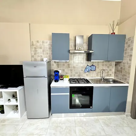 Leonic Apartment *