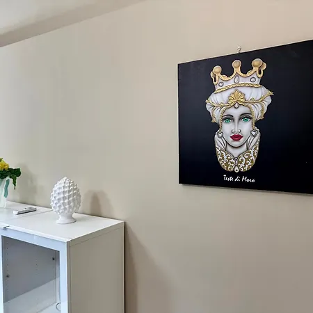 Leonic Apartment *