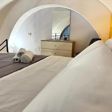 Leonic Apartment
